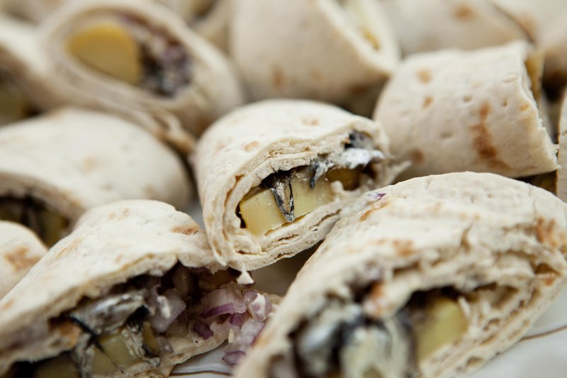 Fermented herring wrap
