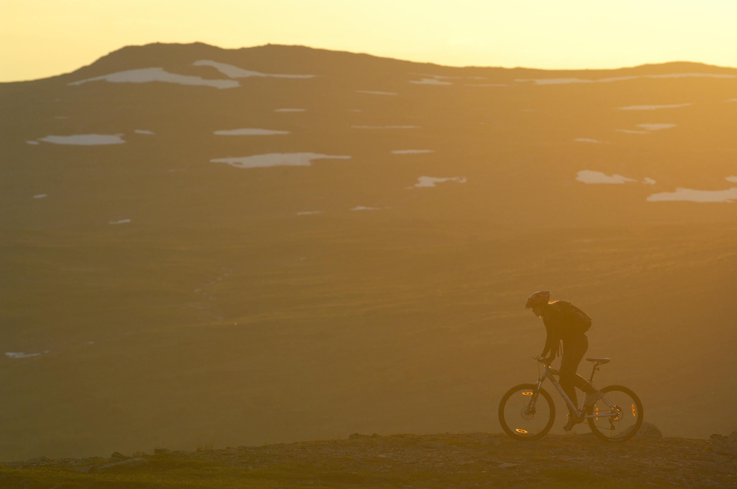 Midnight Sun Swedish Lapland And Arctic Circle Visit Sweden